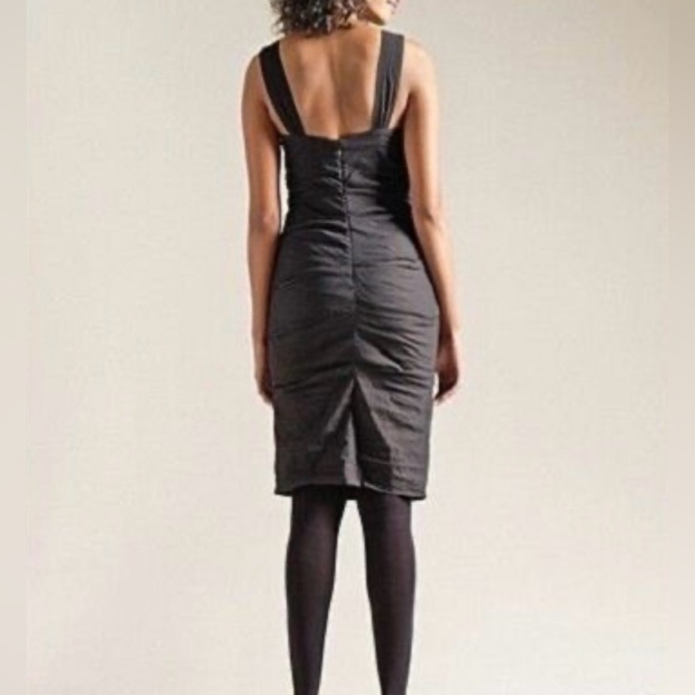 Eileen Fisher Cotton Steel Stitch
Black Metallic Shirred Stretch
Dress Size 10 - Picture 5 of 10